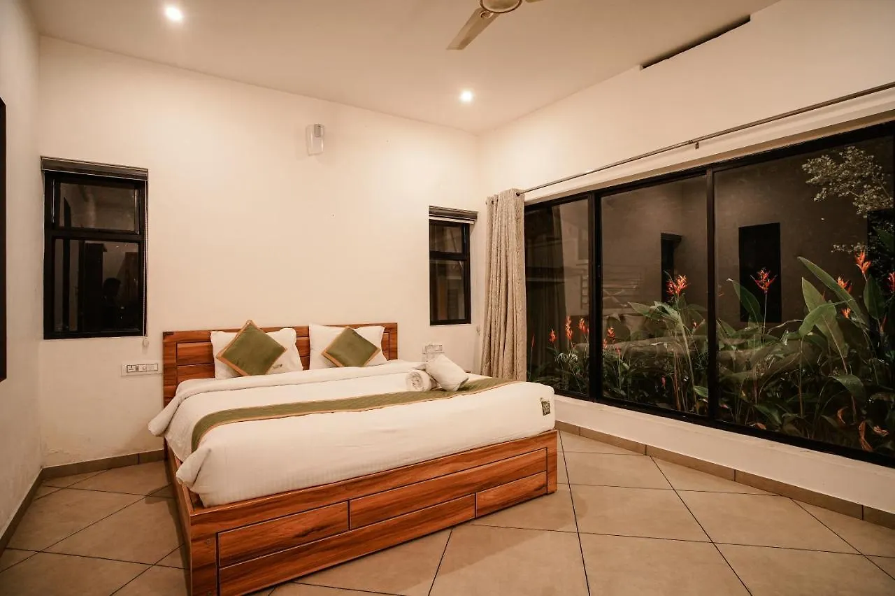 Safari Hills Hotel Vythiri Resort